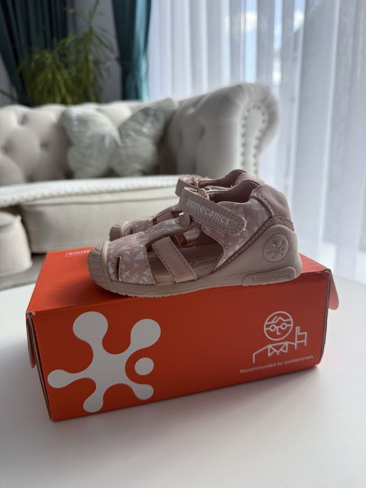 Sandale Biomecanics 22