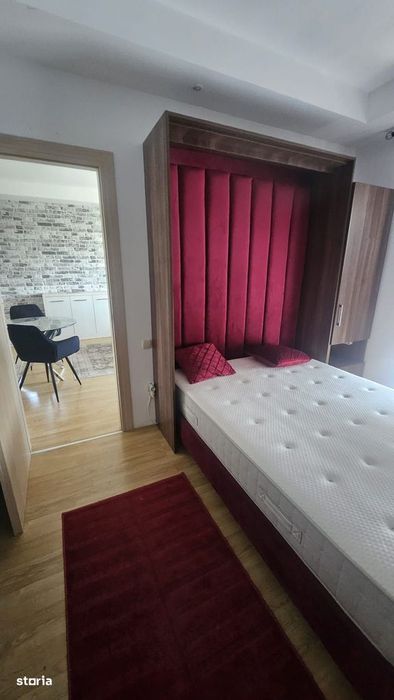 2 camere+parcare, Cosmopolis