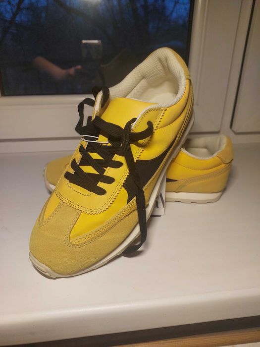 Кроссовки ZARA размер 38-38,5 по стельке 24,5см