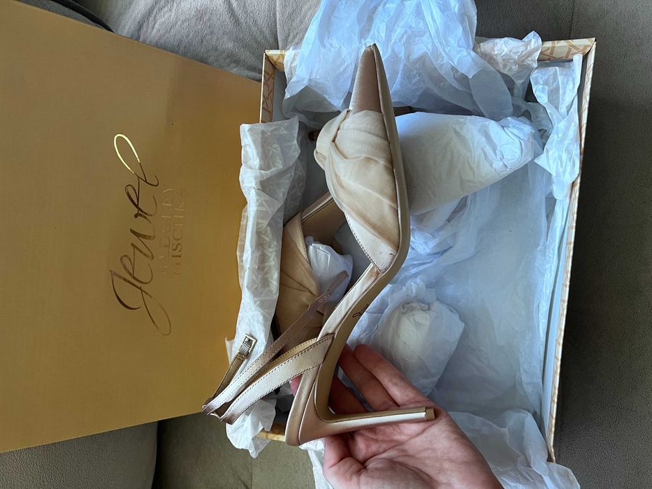 Елегантни обувки, екрю, 39 размер, Badgley Mischka