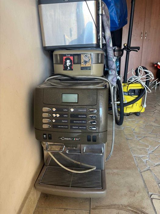 Vand masina de cafea automata espresor La Cimbali