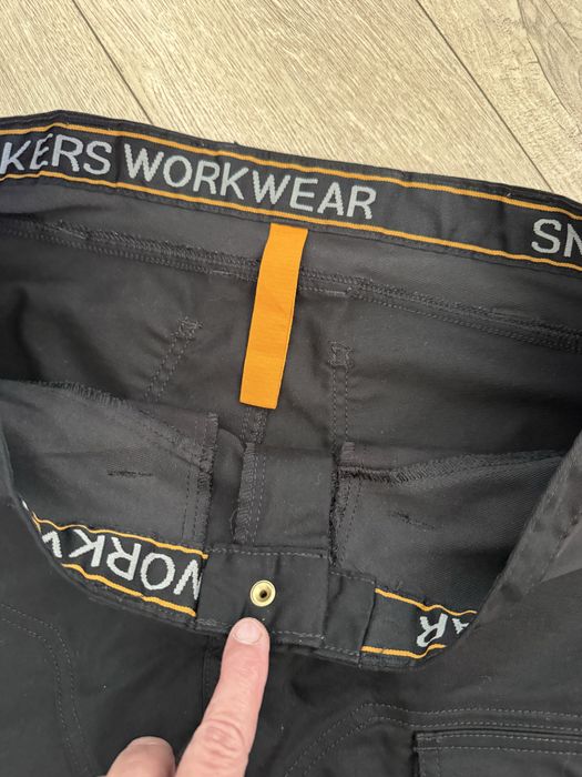 Pantaloni Snickers 50 si 48 barbati
