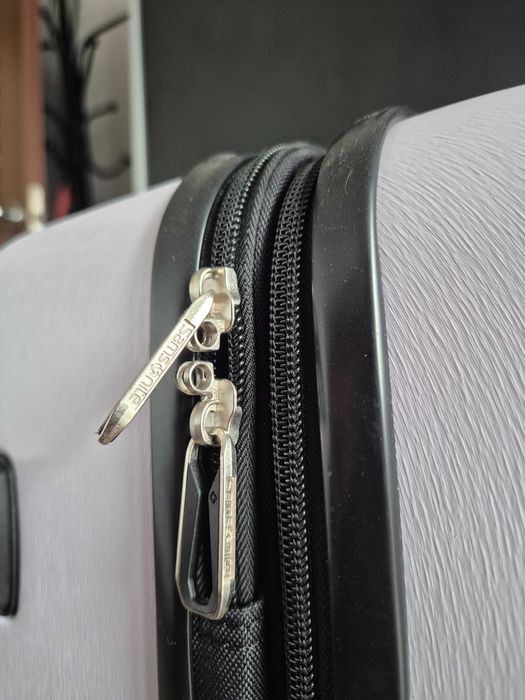 Samsonite куфари с размери 74х47х32 см