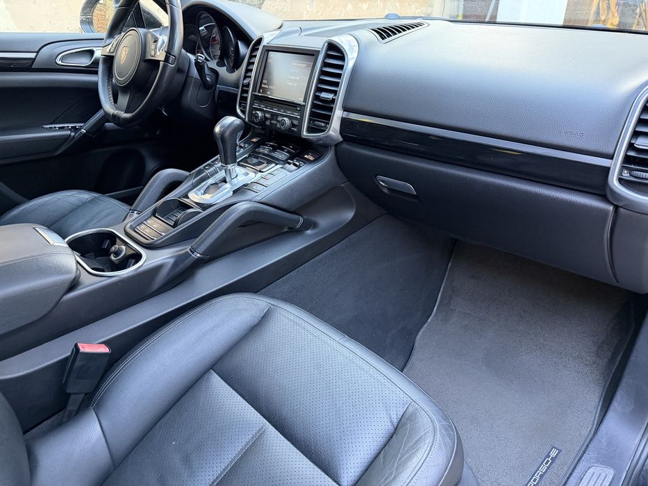 Porsche Cayenne 3.0 Hybrid