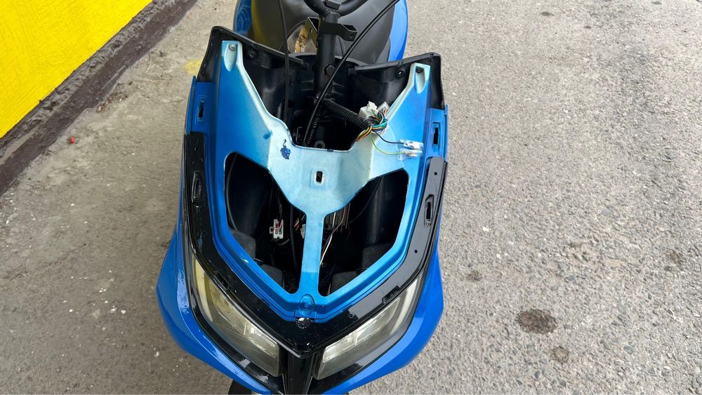 Продам мопед м8 минусы по пластику