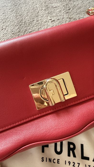Оригинална дамска чанта Furla 1927 – естествена кожа