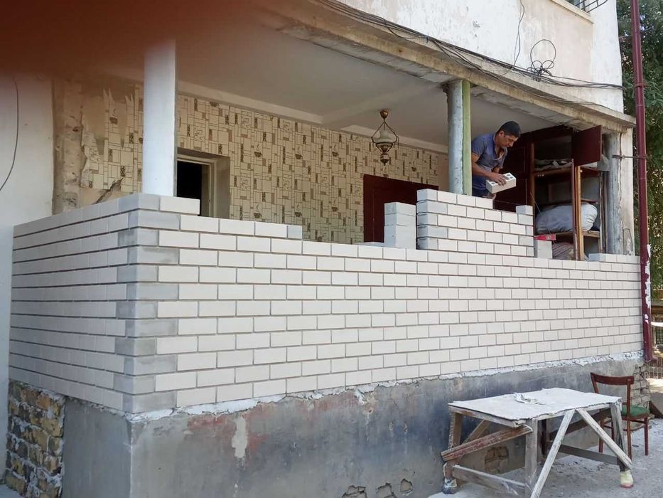 Кладка балкон, облицовочном кирпичом. Под расшивку. Рустам