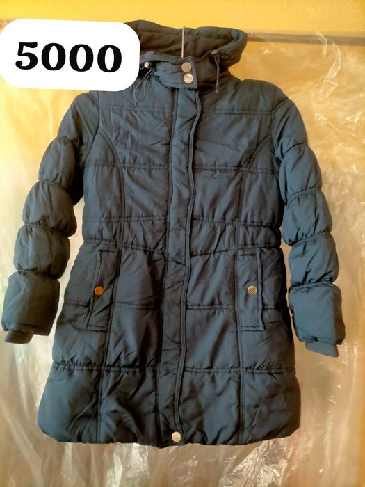 Продам куртки зима на девочку
