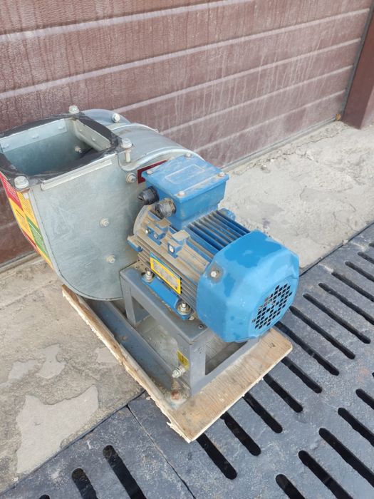 Вентилятор улитка (радиальный) с электродвигателем