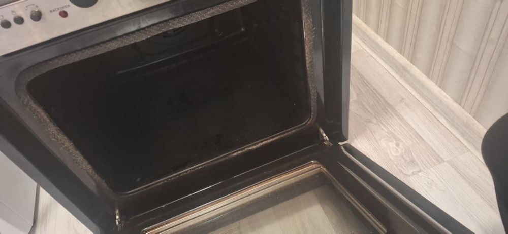 Електрическа печка с котлони