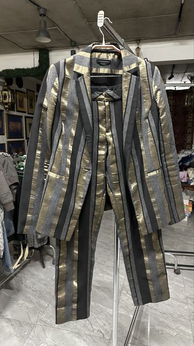 Много брендовой одежды На 44 размер