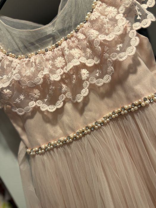 rochita de fetite varsta cumprisa intre 7,8 ani