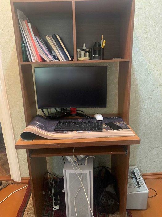 стол для компютера