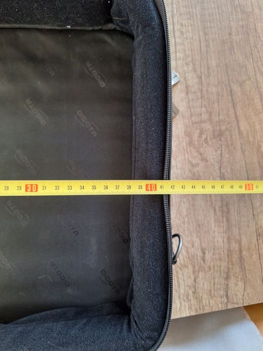 Кожена чанта за лаптоп