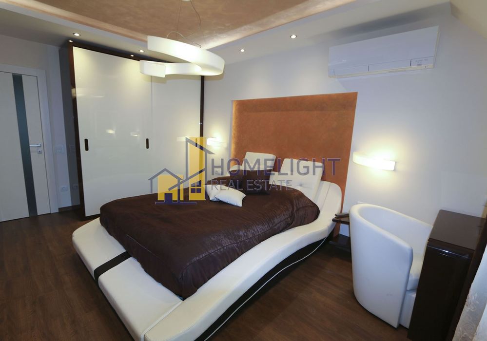 Дава се под наем Тристаен апартамент в София, Център - 119 кв.м за 1990 € - Снимка #1