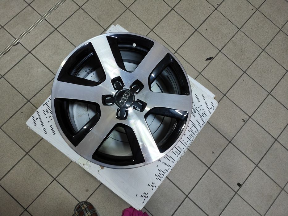 Vand jante de aliaj originale Audi pe 17 bicolor