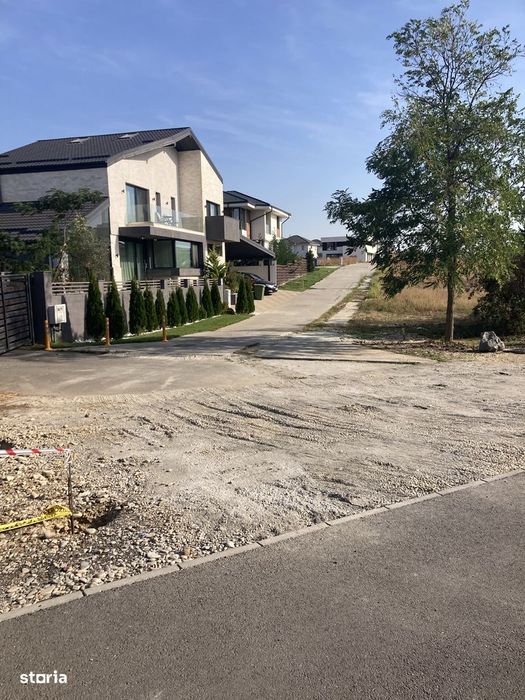 Casa noua cu 5 camere in Paradisul Verde, teren 490-630mp