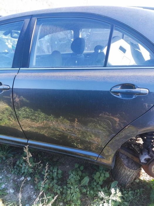 Врати за Toyota Avensis Т25 , Т27 , Седан , комби , хечбег !