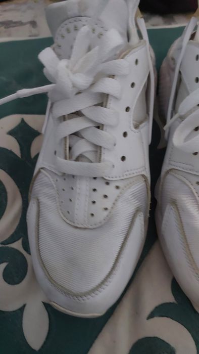 Продаю женски белый кросовки Air Nike