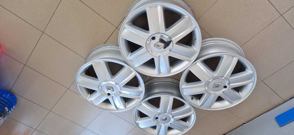 Оригинални джанти 16" Renault 4x100