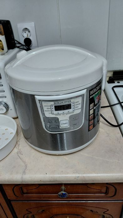 Мультиварка 4000тг