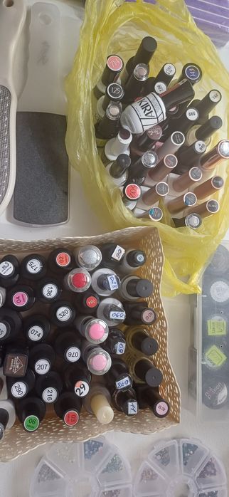 Продам для мастера маникюра