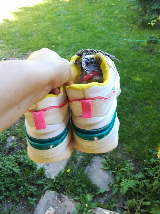 Маратонки 36 номер