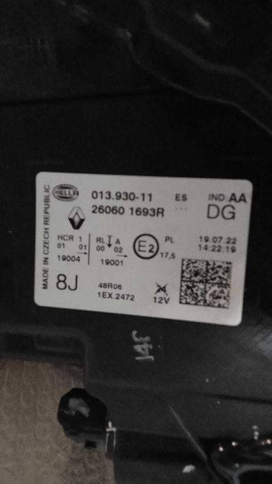 Far dreapta fata Renault Captur 2024