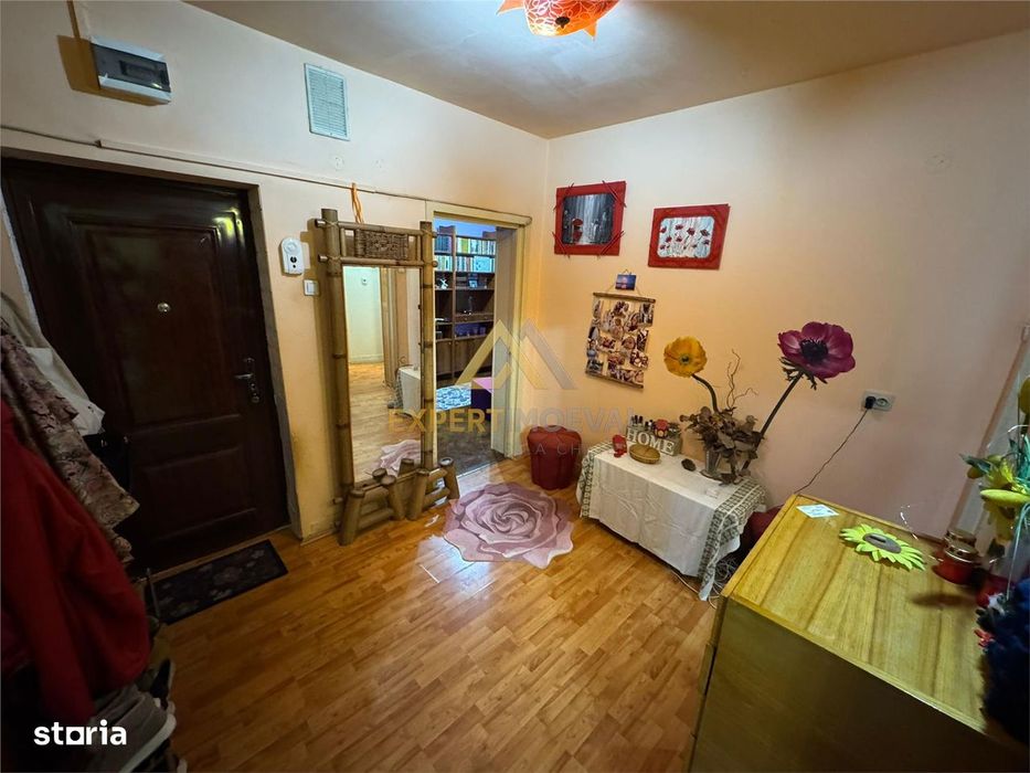 Apartament de vanzare cu 4 camere, Str. Moldovei-Central