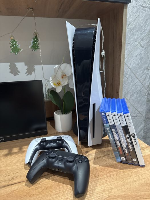 PS5 Disk version+ 2 gamepad+ игры=в обмен на PS5 pro