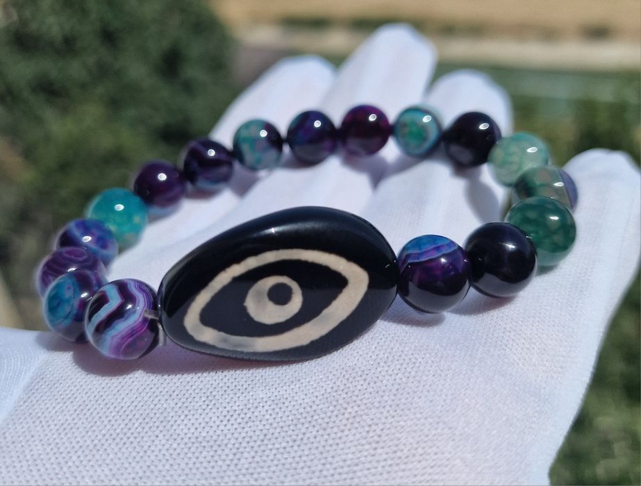 Браслеты с Бусинами Дзи.