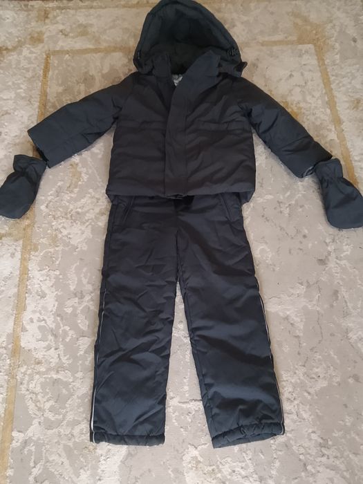 Продам комбинезон зимний