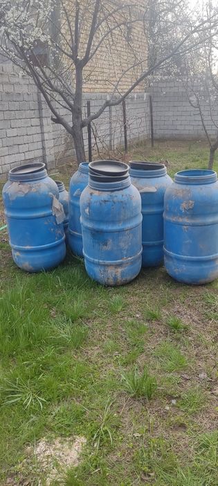 Продам бочки пластиковые