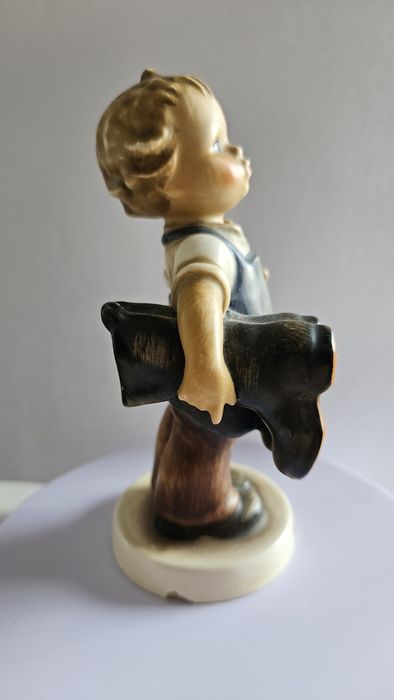 Goebel Hummel, порцеланова фигура, Boots, номер 143/0 TMK3