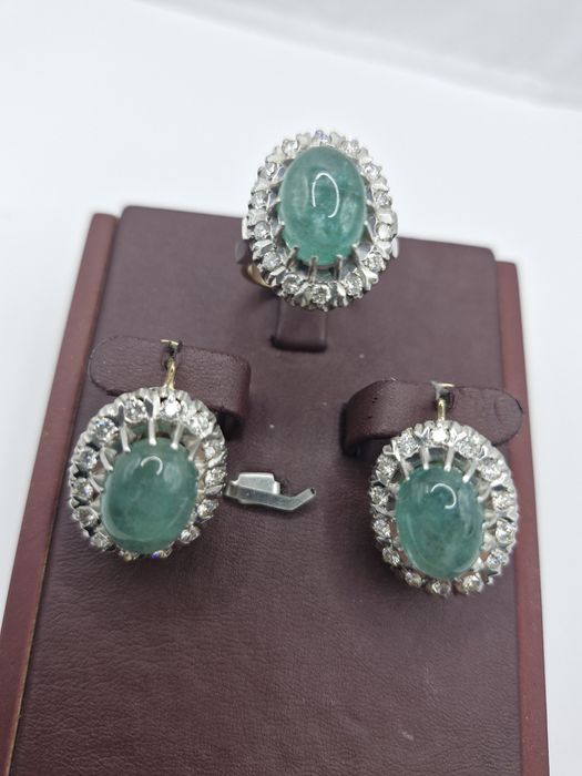 Izumrud brilantim zoloto 750