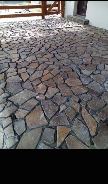 Piatra naturala de munte si montaj profesional