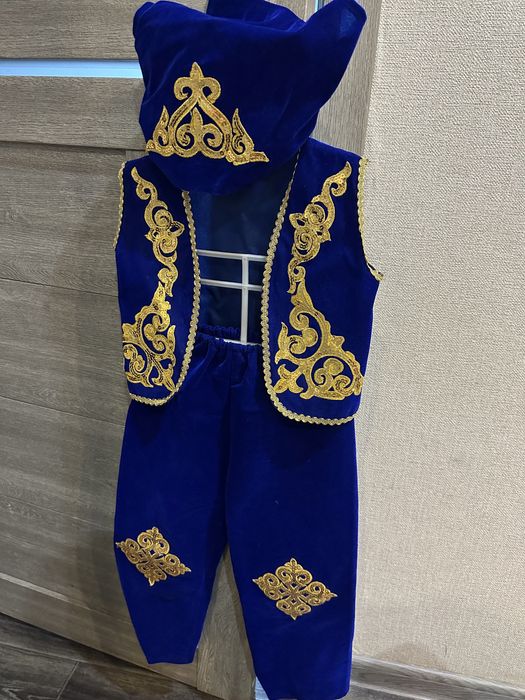 Костюмы национальные