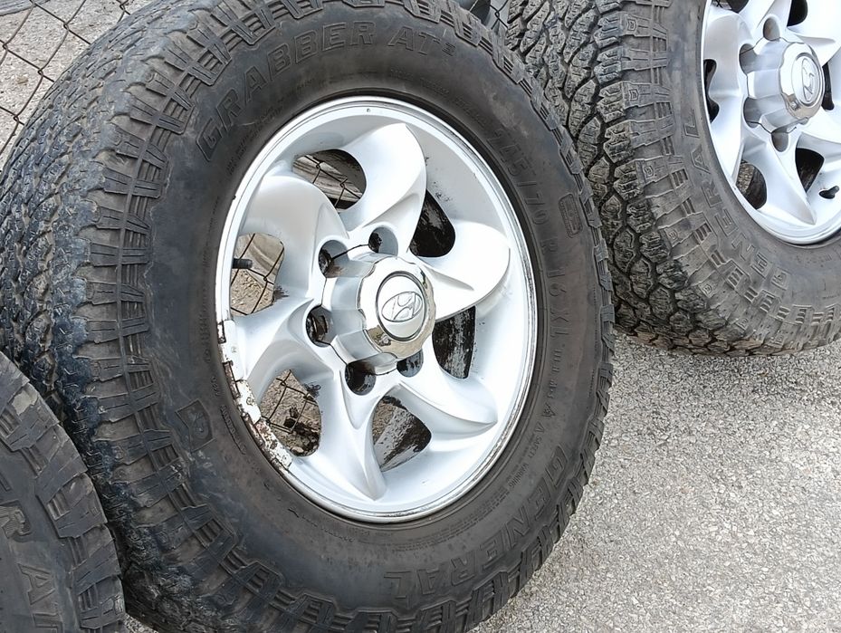 16" джанти Hyundai Terracan 6x139.7 + гуми 245/70R16 Grabber AT3 джип