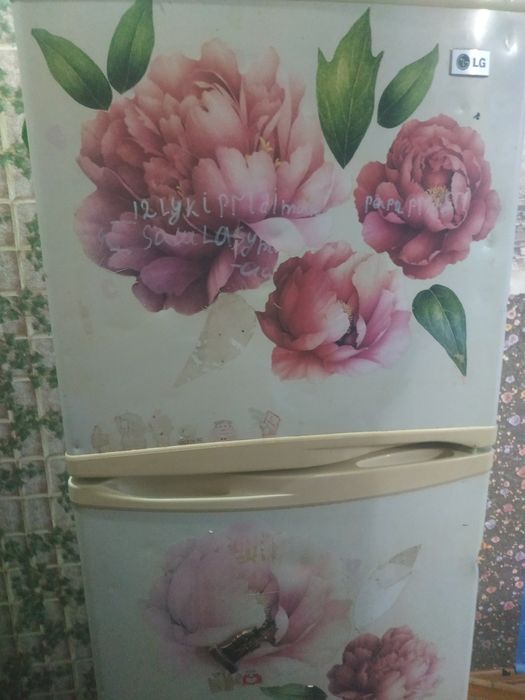 Продам холодильник