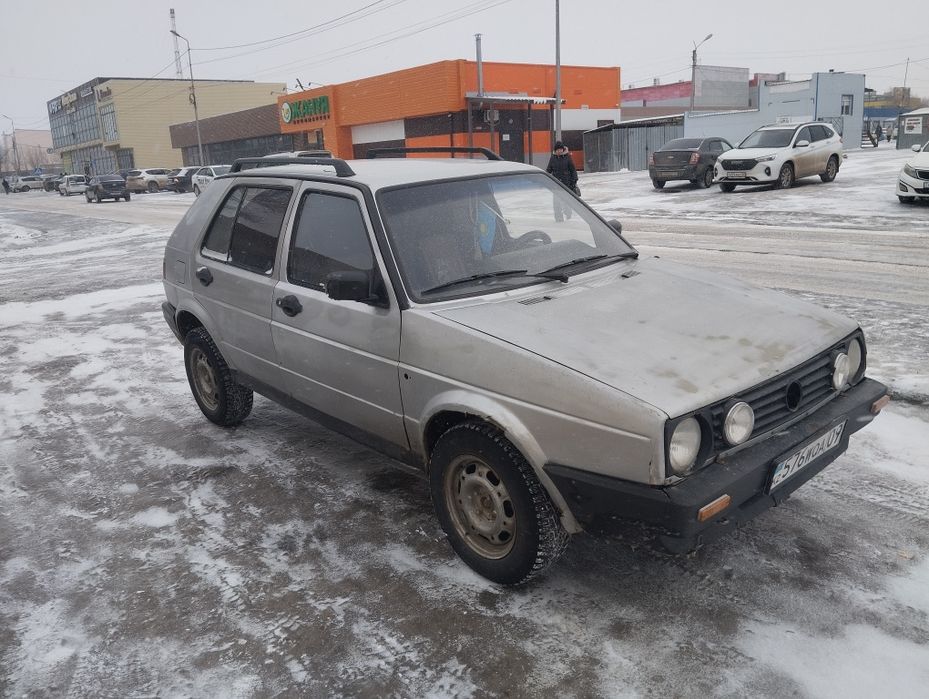 Голф 2, об 2.летни доңгелектер бар