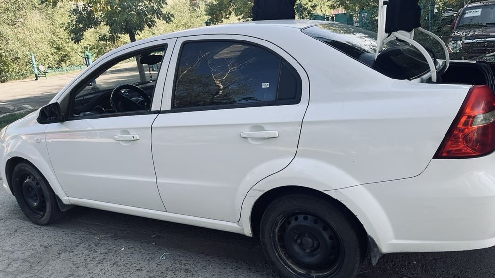 Chevrolet Nexia (Ravon R3).