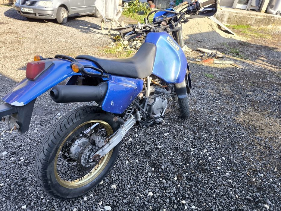 Motocicletă Suzuki dr 350