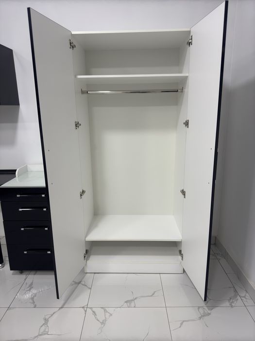 Stomatologilya xonasi mebellari sotiladi