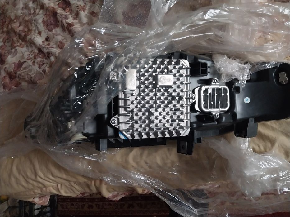 Продам фары BMW MERCEDES