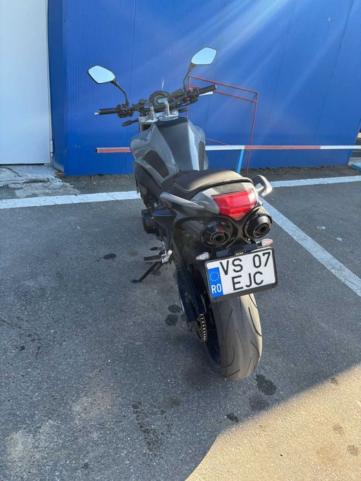 Yamaha FZ6 Naked