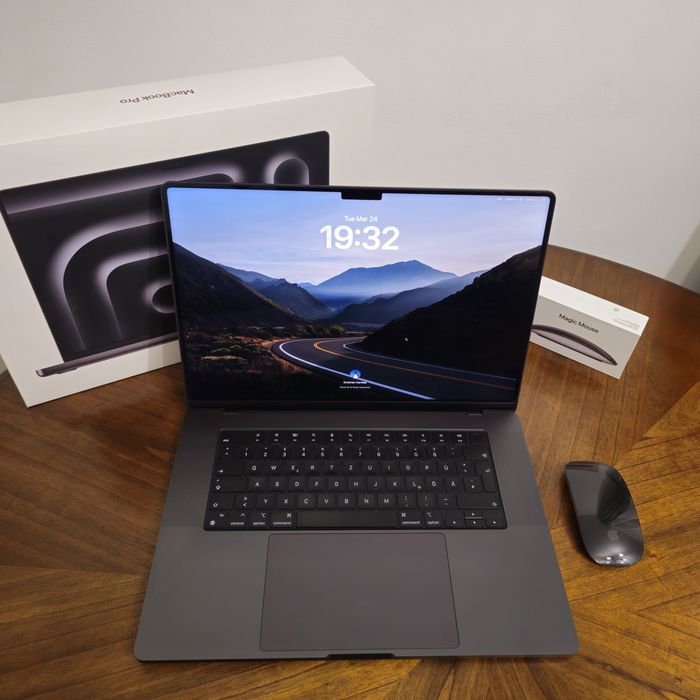 MacBook Pro 16” M3 Pro, 18GB RAM, 512GB SSD – Space Black