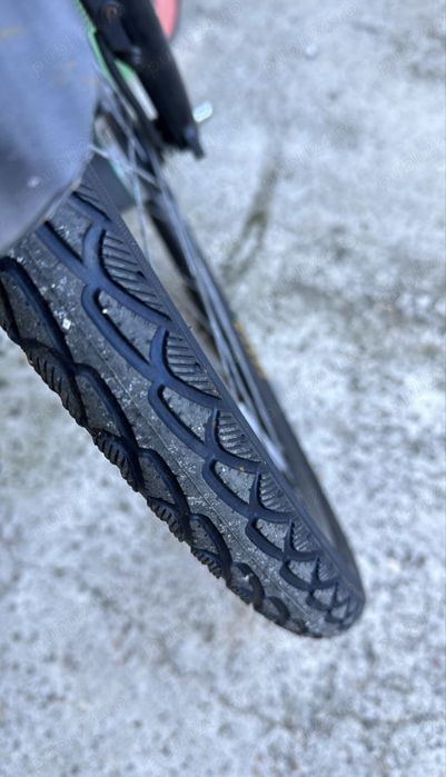 Bicicleta Bicicleta Triumph Crose Shimano Aluminiu Far Led roti 28