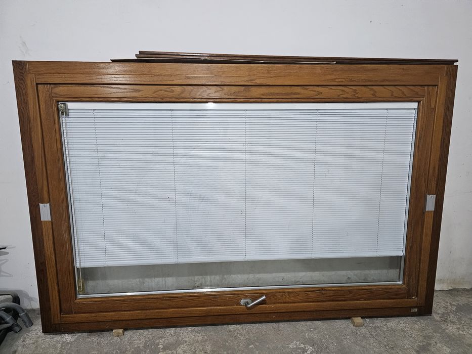 Geam termopan din  lemn