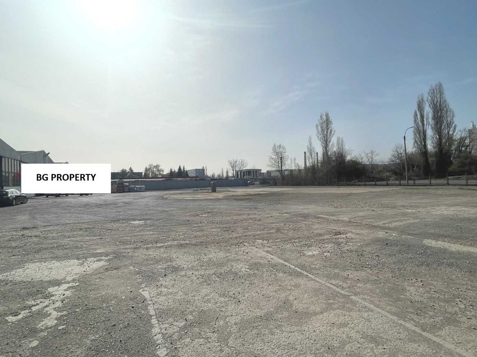 Дава се под наем Склад в София, Военна рампа - 700 кв.м за 2800 € - Снимка #2