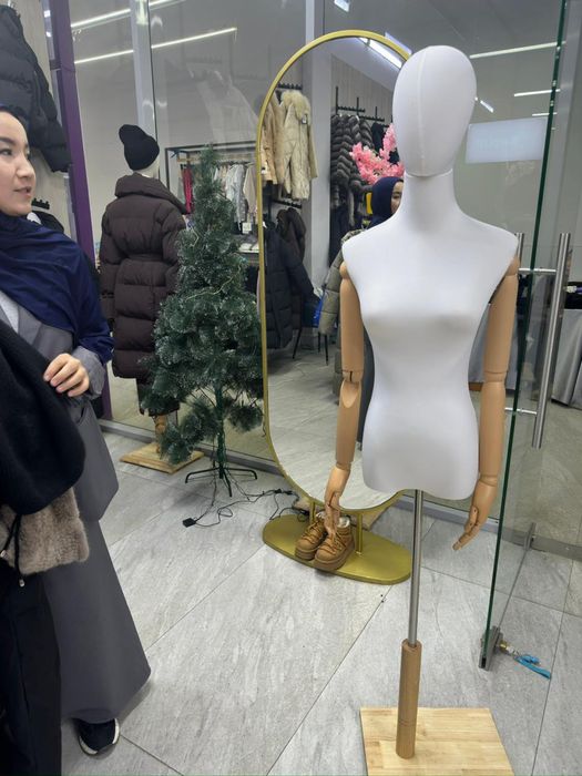 Маникены продам с руками